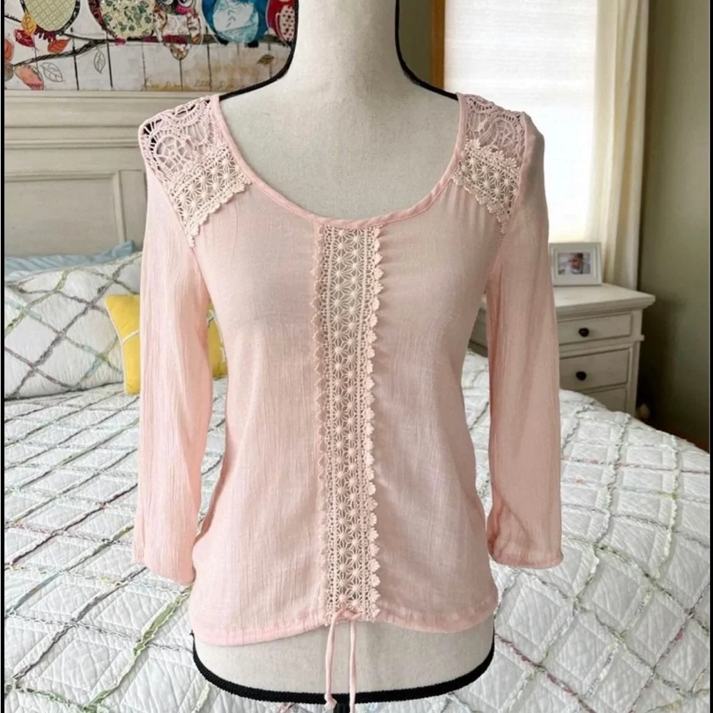 Maurice’s Pink Embroidered Lace Blouse XS - Picture 8 of 8